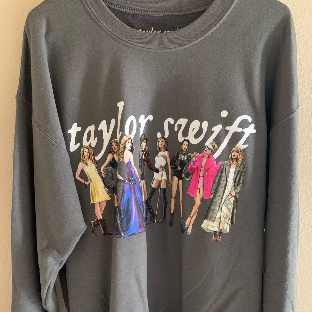 Taylor Swift Folklore Eras Crewneck Large